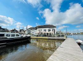 Hotel Oostergoo, hotel in Grou