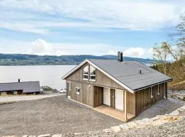 Stunning Home In Gjemnes With Wifi