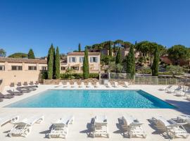 Garden & City Les Bastides de Grimaud โรงแรมในกรีโมด์