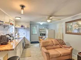 The Driftwood Cottage with Patio and Free WiFi!