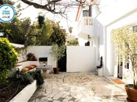 Cushy Apartment with garden in Estoril