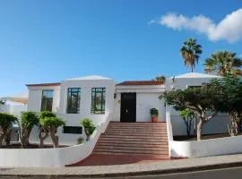 100 Island Village Julia