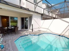 Beautiful townhouse with pool close to Disney, villa sa Davenport