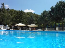 Villaggio Camping Le Ninfe del Mare, hotel v mestu Palinuro