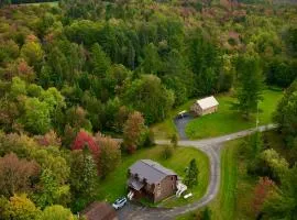 HGTV Log Cabin near Lake Willoughby, Burke, Jaypeak ang Kingdom Trails