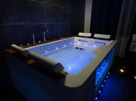 Szampan i Truskawka, khách sạn có bồn tắm nóng ở Toruń