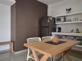 Cafe Departament 33 M2 NEW CIVAC ,Walmart Y NISSAN, vakantiewoning in Jiutepec