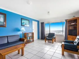 Absolute Beachfront Apartments 3T