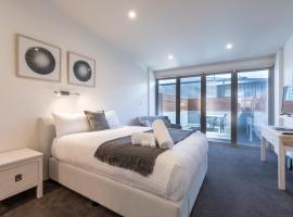 Studio Apartment - 5 Minutes to Hobart CBD - Free Parking - Free WIFI, hotelli kohteessa Sandy Bay
