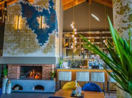 Pensiunea Casa Buna, готель з басейнами у місті G&icirc;rbova