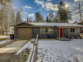 Dobbys Place by Casago McCall - Donerightmanagement, hotel sa McCall