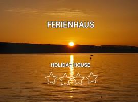 Old House - Ferienhaus，塞爾瑟的小屋