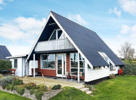 6 person holiday home in Bogense, bolig ved stranden i Bogense