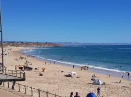 Cascabelbnb Private 2BR apartment, hotell med parkeringsplass i Noarlunga