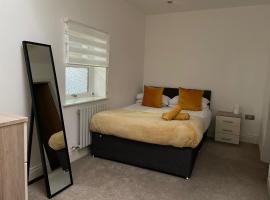 City Centre 1 Bed Sleeps 4 H5, hotel in Hull