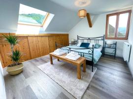 Sweet & Cosy Chalet in the heart of the Swiss Alps、TroistorrentsにあるTroistorrents Train Stationの周辺ホテル