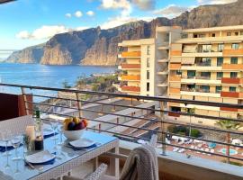 Balcon De Los Gigantes, hotel with jacuzzis in Puerto de Santiago