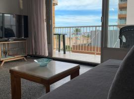 Apartamento Beatrix, primera línea, con aparcamiento, hotel em Gandia