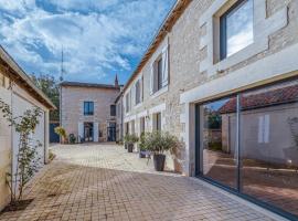 La Longère de Neuville-Futuroscope-Poitiers, ubytování v soukromí v destinaci Neuville-du-Poitou