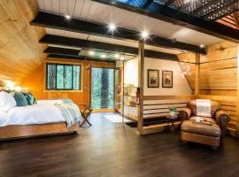 Treetop Hideaway, Sleeps 2