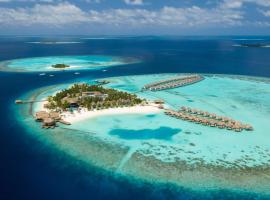 Outrigger Maldives Maafushivaru Resort: Dhangethi şehrinde bir otel
