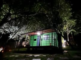 Pousada Cipó Container Chalés Privativos com lareira - Centro da cidade, poilsiautojų namelis mieste Serra do Cipo