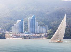 Sono Calm Geoje, hotel near Jangseungpo Catholic Church, Geoje