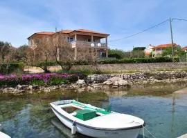 Seaside apartments with a swimming pool Ugljan - 829