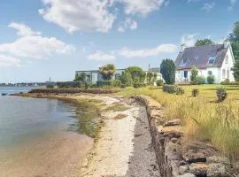 Beautiful Home In Pont Labbé With Wifi