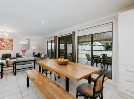 Gladstone Blush - Premium Comfort in Mudgee's Heart