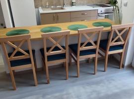 DUPLEX BELLE VIEW SINAIA-free parking, hotel com piscina em Sinaia