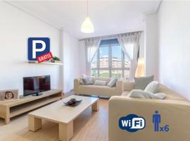 Piso 3 habitaciones plaza de garaje privada y gratuita, hotell i Almería