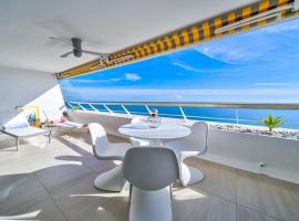 SUNNY, hotel in Villeneuve-Loubet