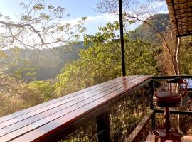 Casa do Alto Santa Mônica- Natureza ao seu redor, hotel a Itaipava