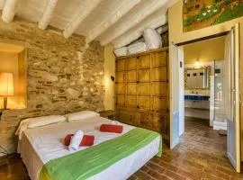 Can Lluna Rural House 3 Apartments, Patio, BBQ & Hiking