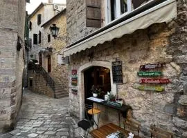 Athos Guesthouse