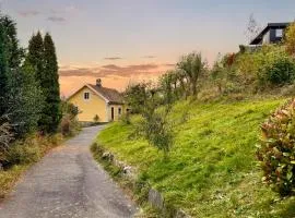 Stunning Home In Farsund With 3 Bedrooms And Wifi