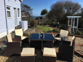 Benllech Sea View bungalow, Dog Friendly sleeps 6, caba&ntilde;a en Benllech