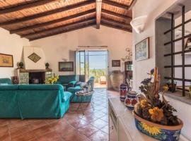 Villa Lorenza Private beach: Caronia'da bir ucuz otel