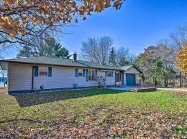 Charming Wausau Cottage On-Site Lake Access!