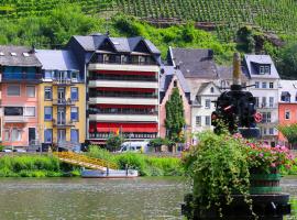 Weinhotel Mayer, hotell sihtkohas Zell