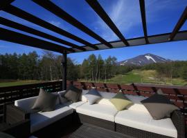 Villa the Club Karuizawa: Naganohara, Karuizawa Snow Park yakınında bir otel