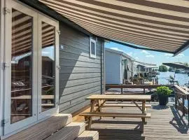 2 Bedroom Awesome Home In Breukelen