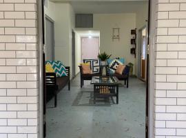 Maria's Homestay, hotel az Új Jalpaiguri állomás környékén Sziliguriban