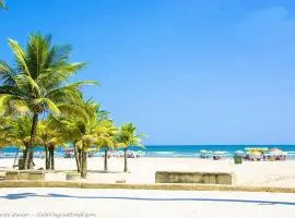 Apartamento a 50 mt da praia, tudo novo