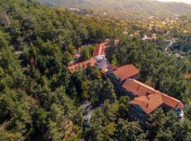 Forest Park Hotel: Platres şehrinde bir otel