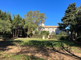 Domaine Saint Martin le grand, hotel en Béziers