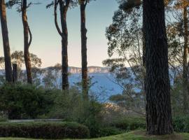 Carramar Estate: 2 homes stunning mountain views, hotel v destinaci Wentworth Falls