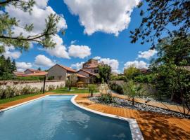 Gite du chateau, hotel en Montrond-les-Bains