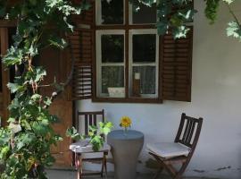 Feked Farmstay, khách sạn gia đình ở Feked